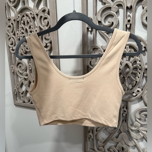 Crop top tanks - Set of 2 - Picture 7 of 16